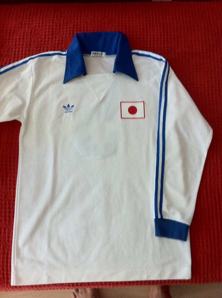 maillot japon exterieur 1981 rétro