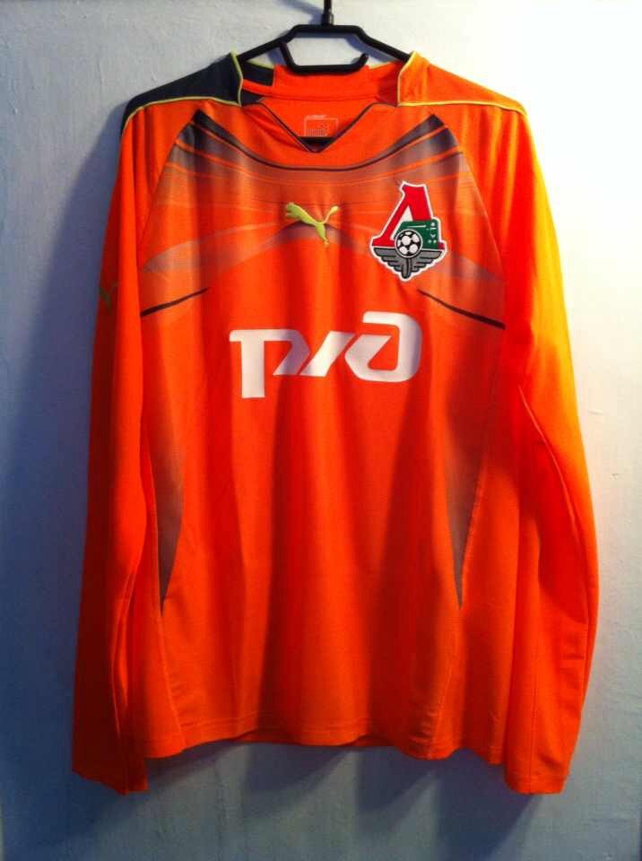 maillot lokomotiv moscou gardien 2011-2012 rétro