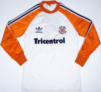 maillot luton town domicile 1981-1982 rétro