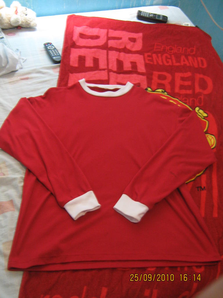 maillot manchester united réplique 1961-1971 pas cher