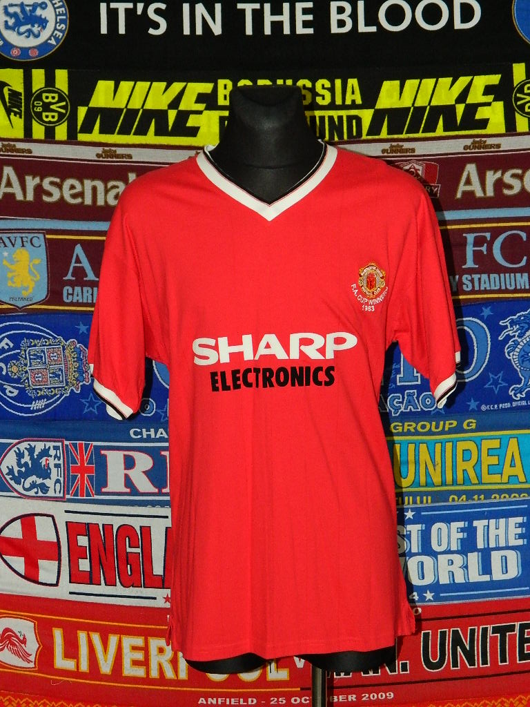 maillot manchester united réplique 1983 rétro