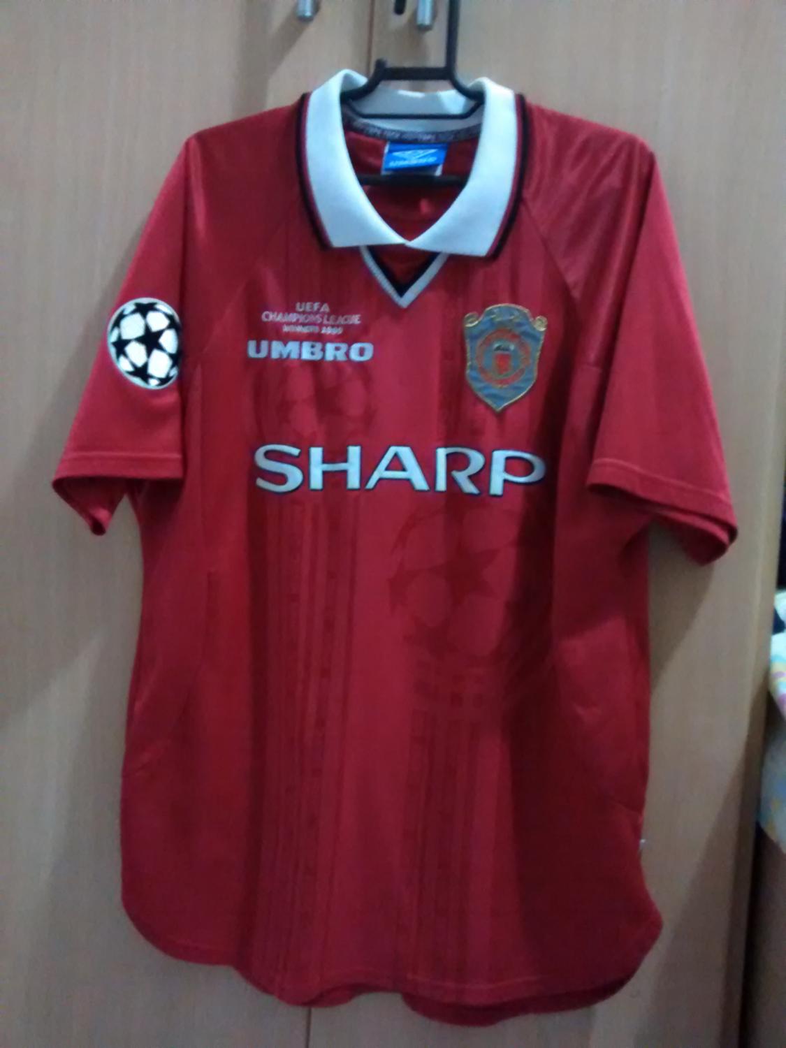 maillot manchester united réplique 1997-2000 rétro