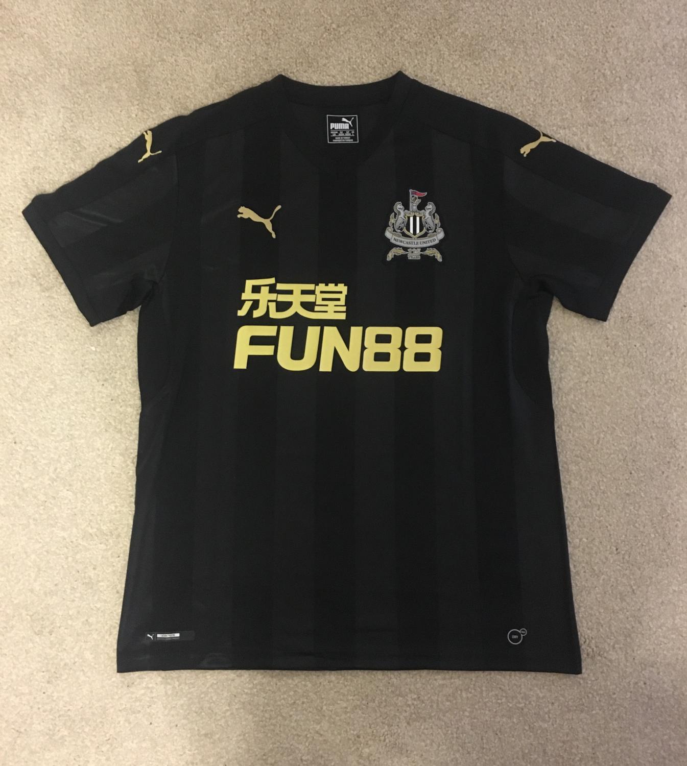 maillot newcastle united third 2017-2018 rétro