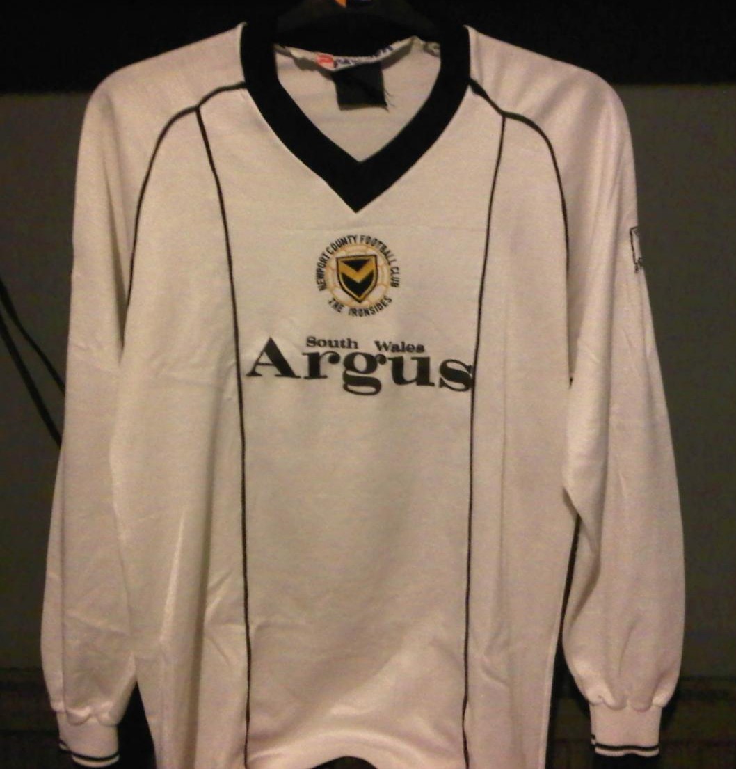 maillot newport county afc exterieur 1983-1985 pas cher