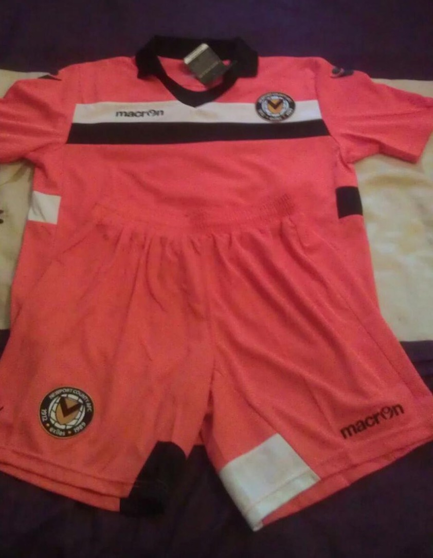 maillot newport county afc particulier 2013-2014 pas cher