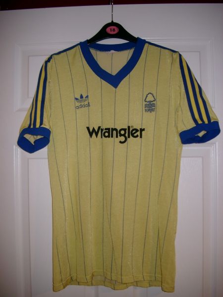 maillot nottingham forest exterieur 1982-1983 rétro