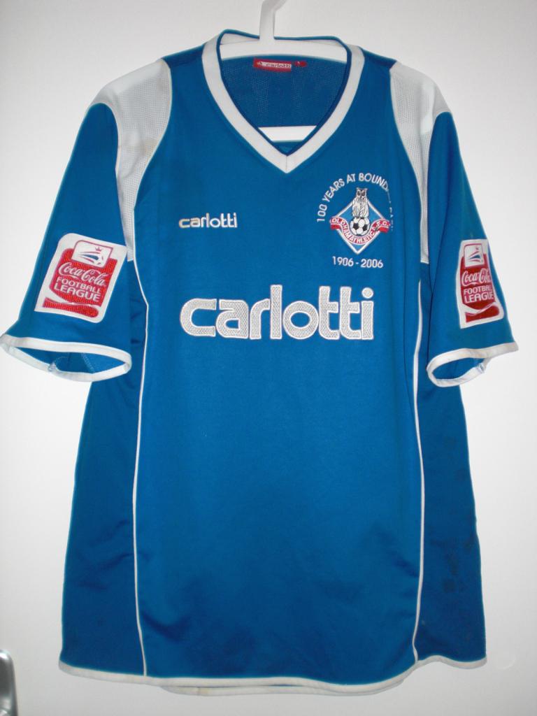 maillot oldham athletic afc domicile 2005-2006 rétro