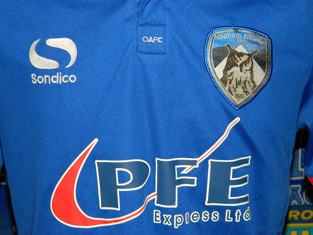 maillot oldham athletic afc domicile 2015-2016 rétro