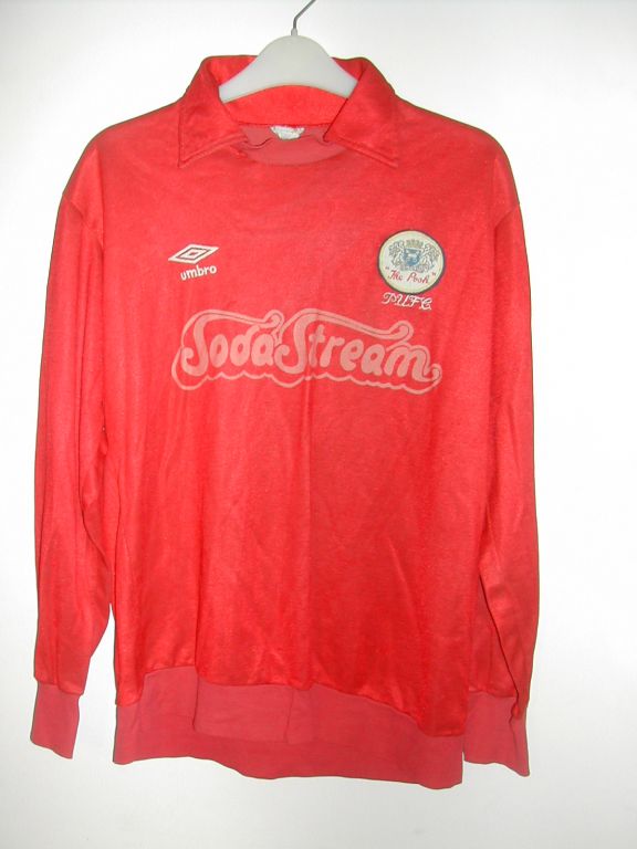 maillot peterborough united gardien 1981-1982 rétro