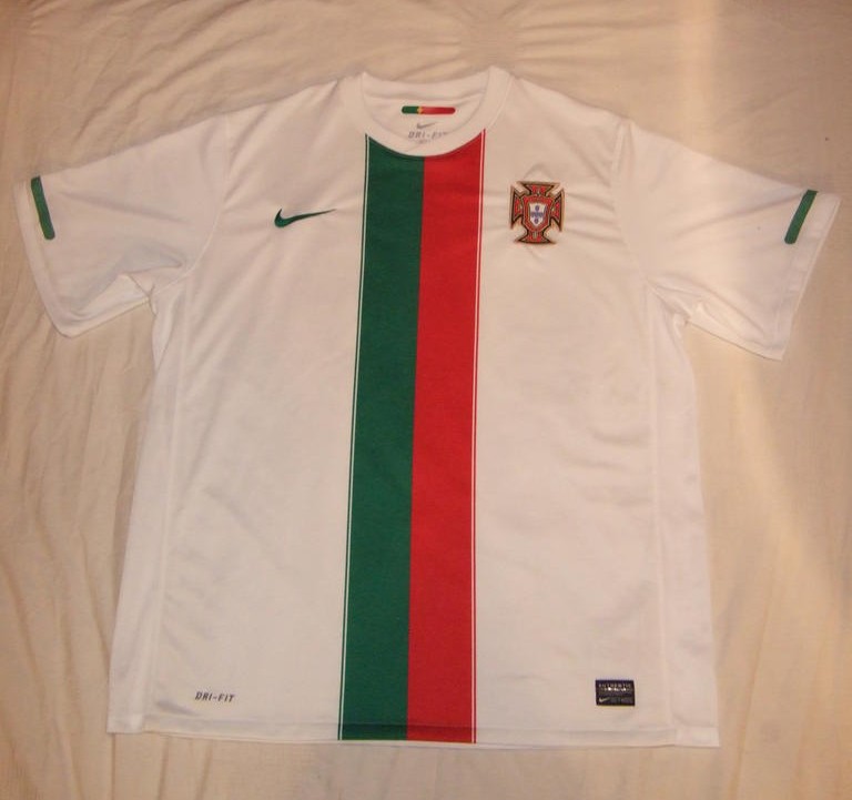 maillot portugal exterieur 2010-2012 pas cher