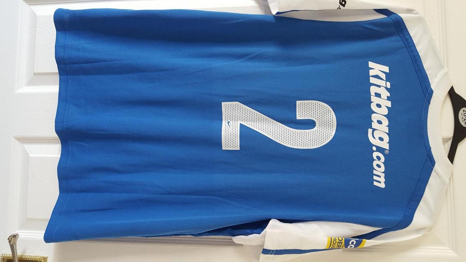 maillot sheffield wednesday particulier 2011 rétro