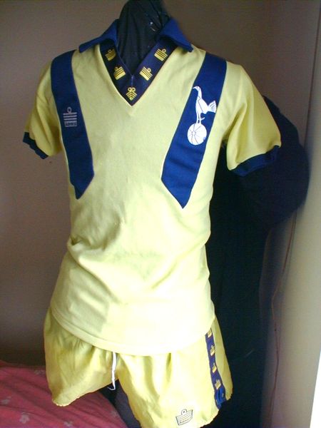 maillot tottenham hotspur exterieur 1977-1980 rétro