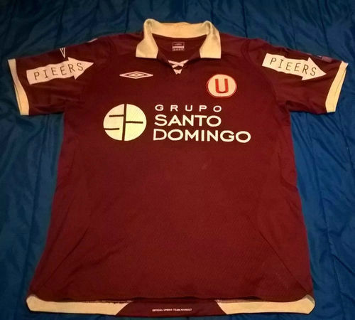 maillot universitario exterieur 2011 rétro