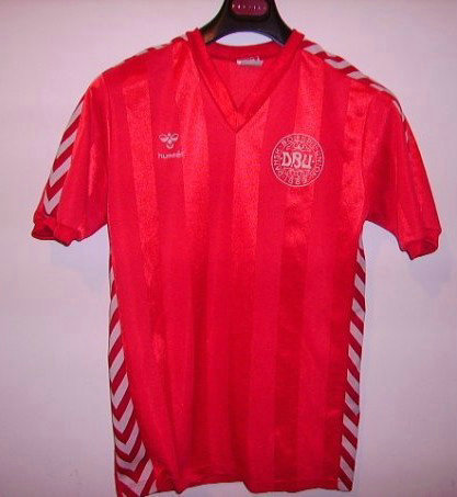 maillots danemark domicile 1982-1983 rétro