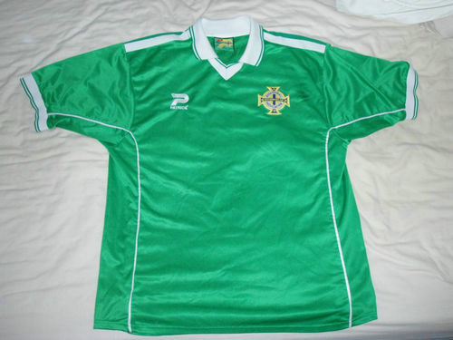 maillots irlande du nord domicile 2000-2001 rétro