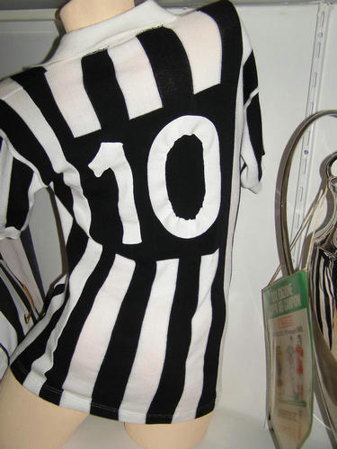 maillots juventus fc domicile 1984-1985 rétro